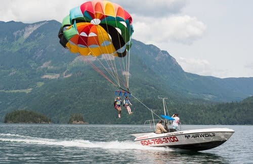 parasailing in harrison hot springs
