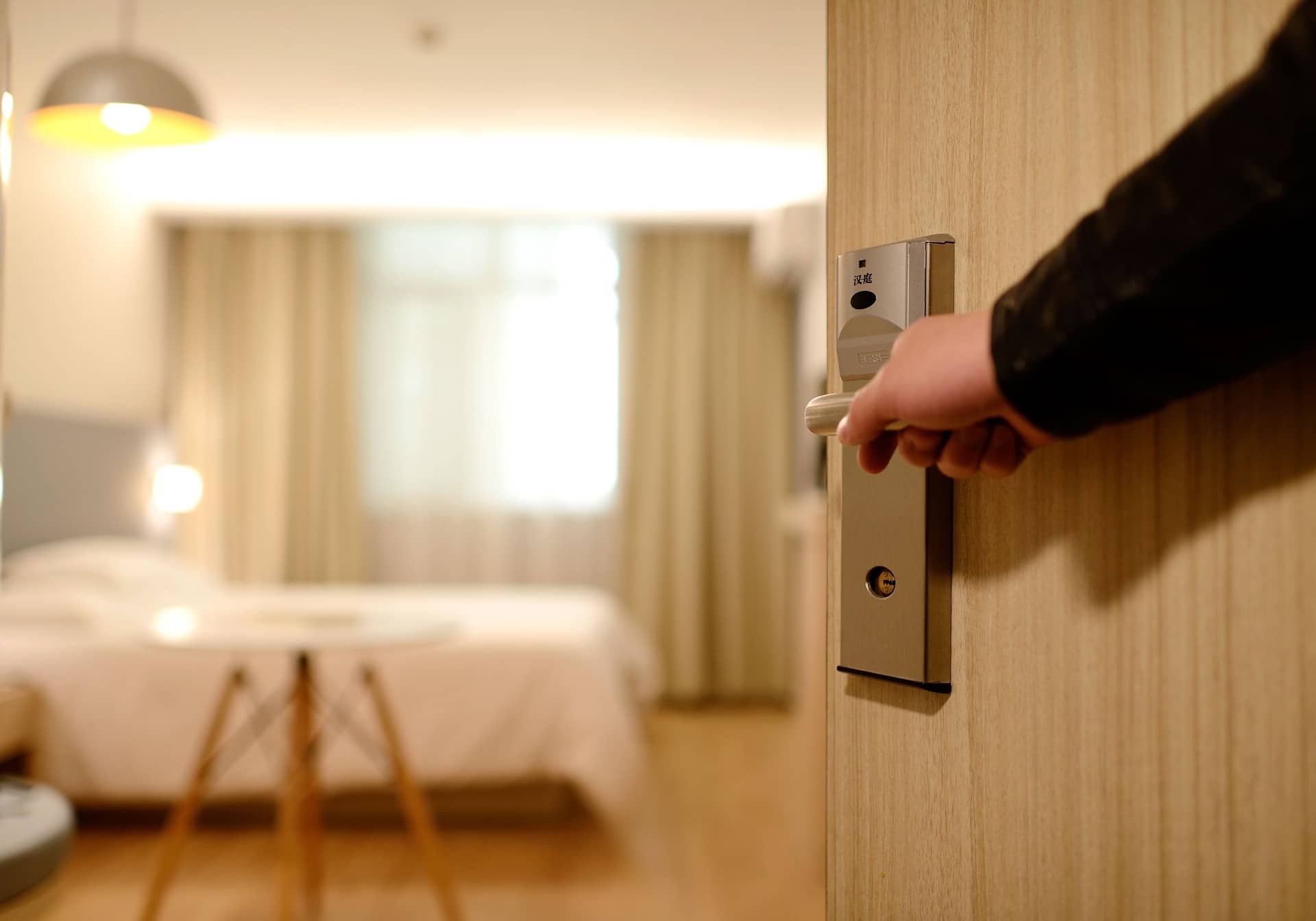hotel airbnb management