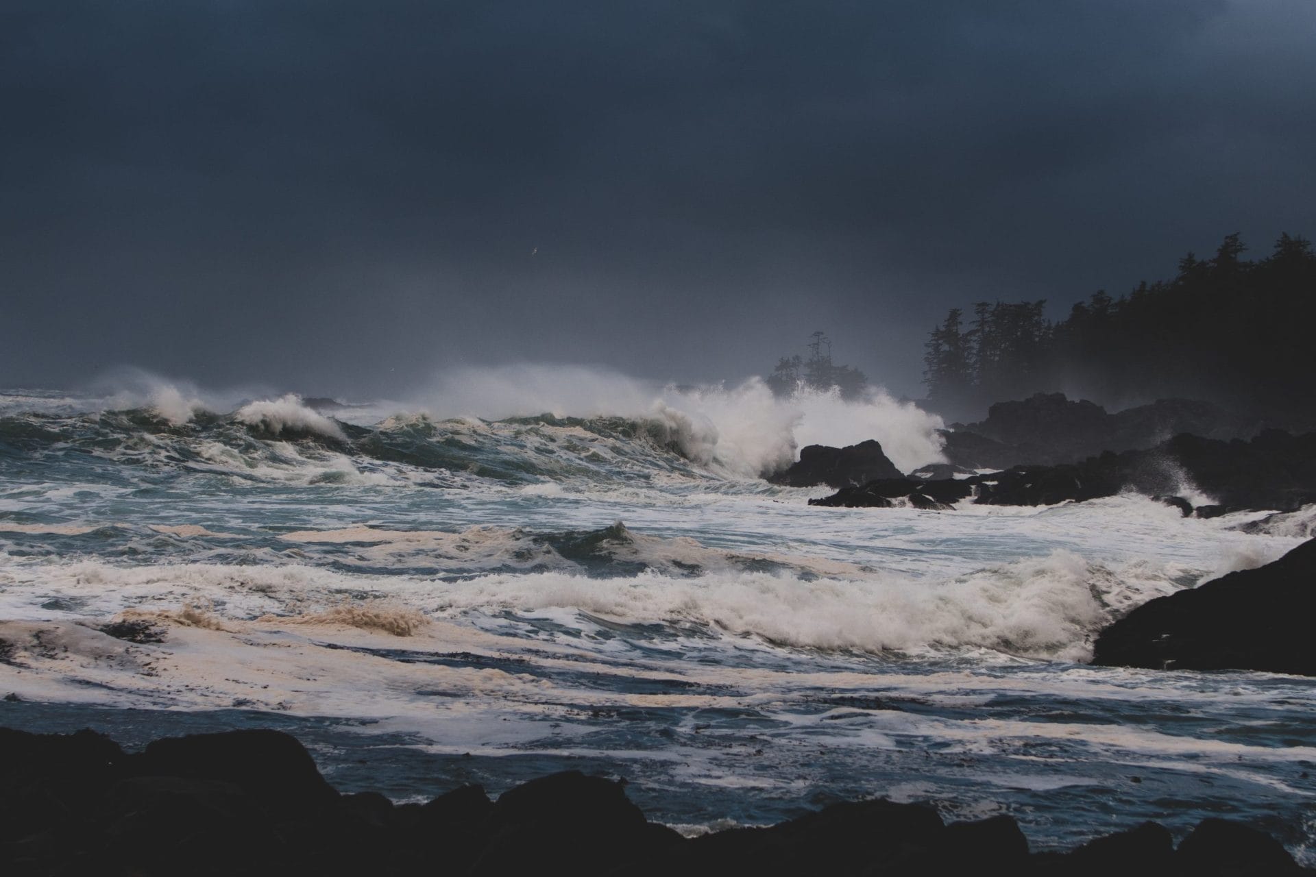 Storm watching Ucluelet & Tofino