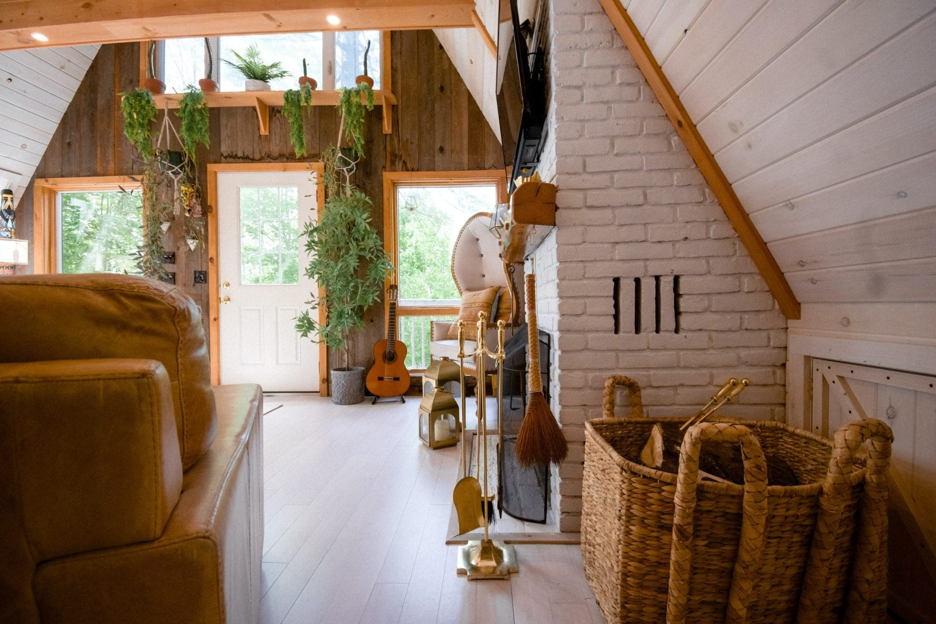 airbnb rental decors